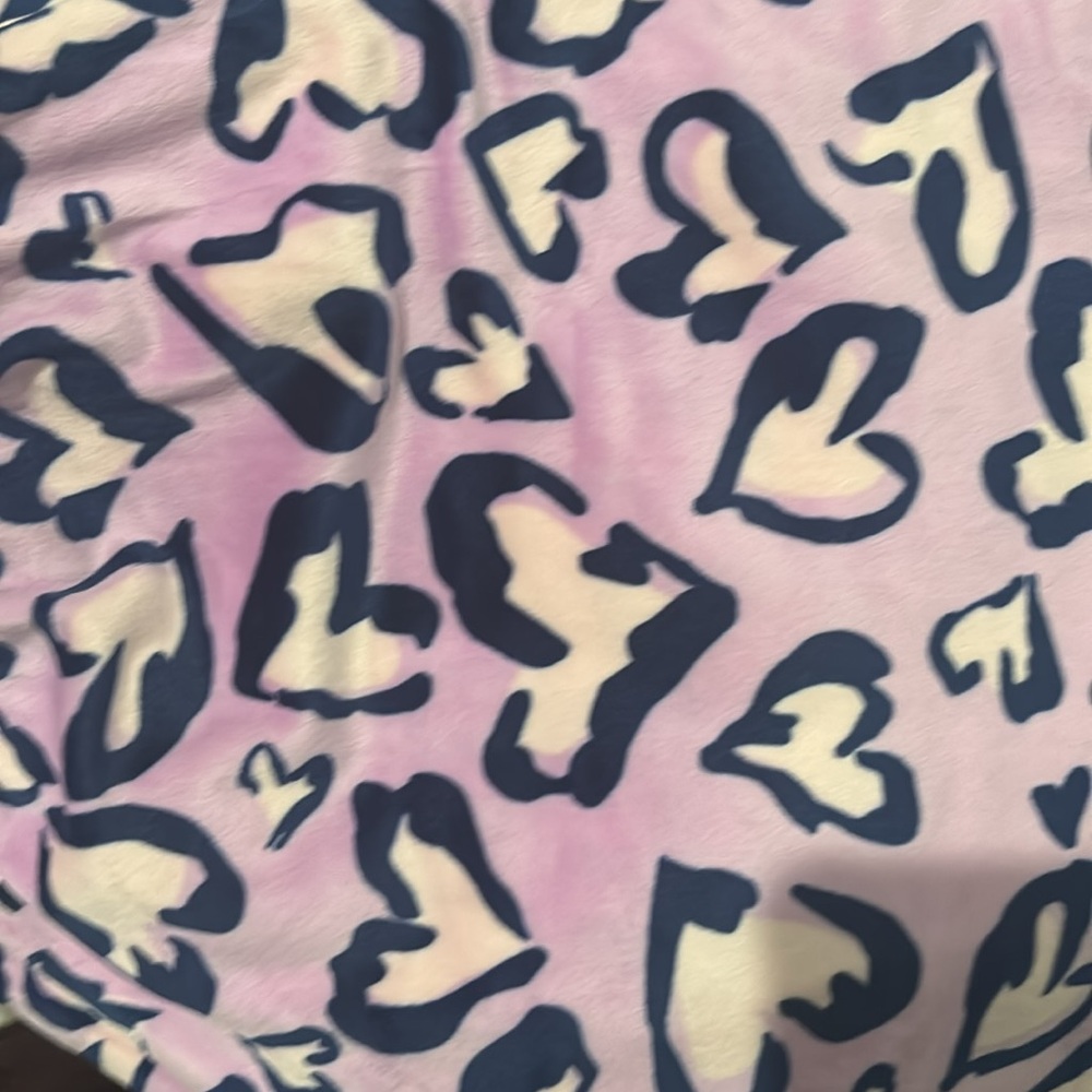 Velvety velour pajamas for women size large heart print - Picture 4 of 4
